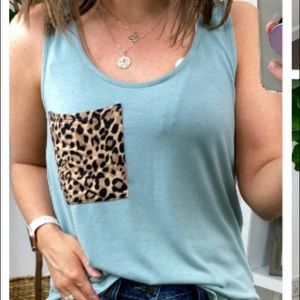 Light blue leopard pocket tank